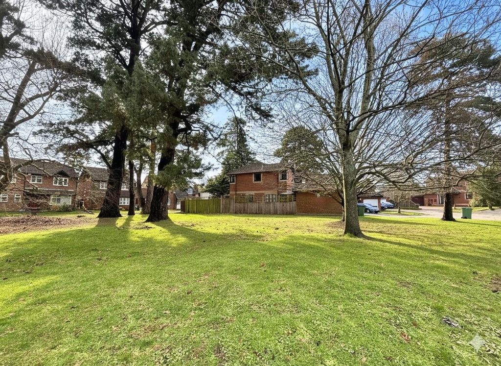 Property photo 3 of 21 Gemini_Generated_Image_4Yqnf04Yqnf04Yqn.Jpg