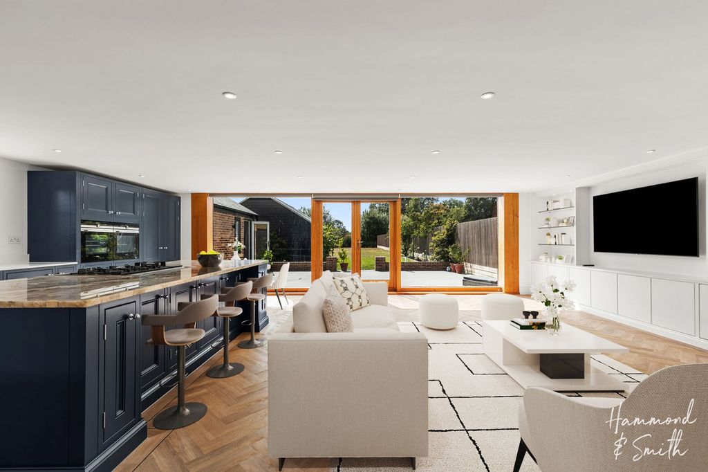 Property photo 2 of 25 Staged Using CGI