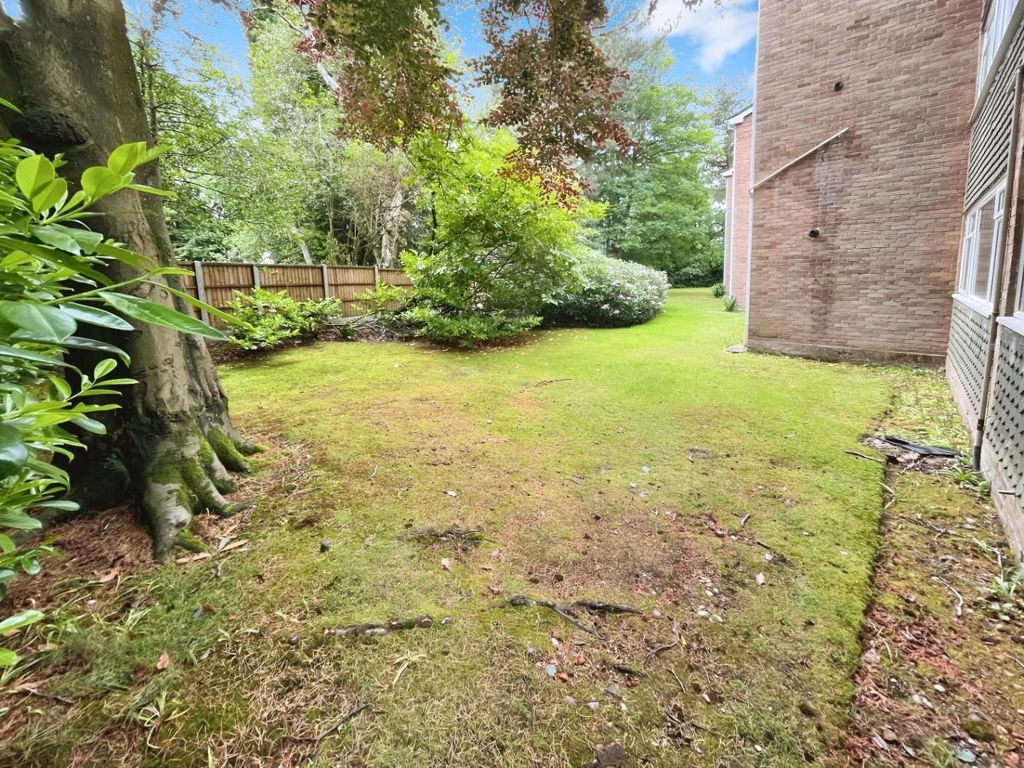 Property photo 3 of 13 80Ebe484-LV4.Jpg