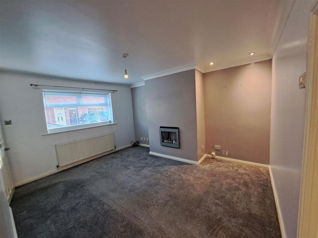 Property photo 2 of 7 1000001382.Jpg