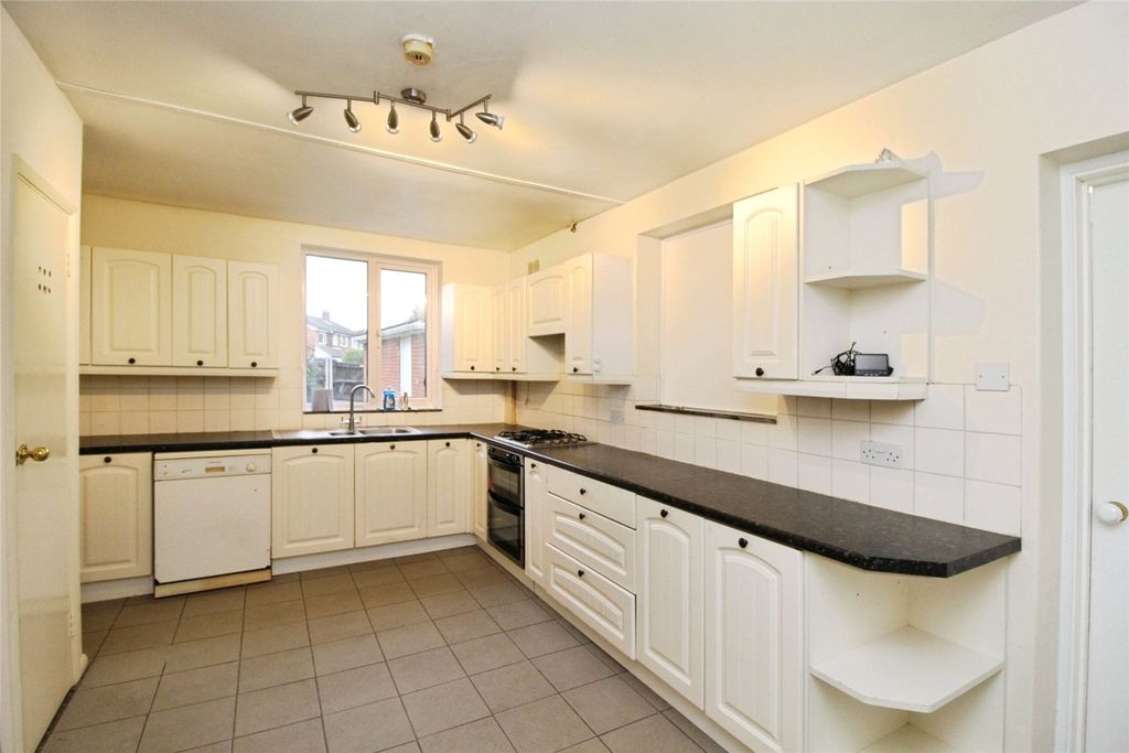 Property photo 2 of 22 Kitchen