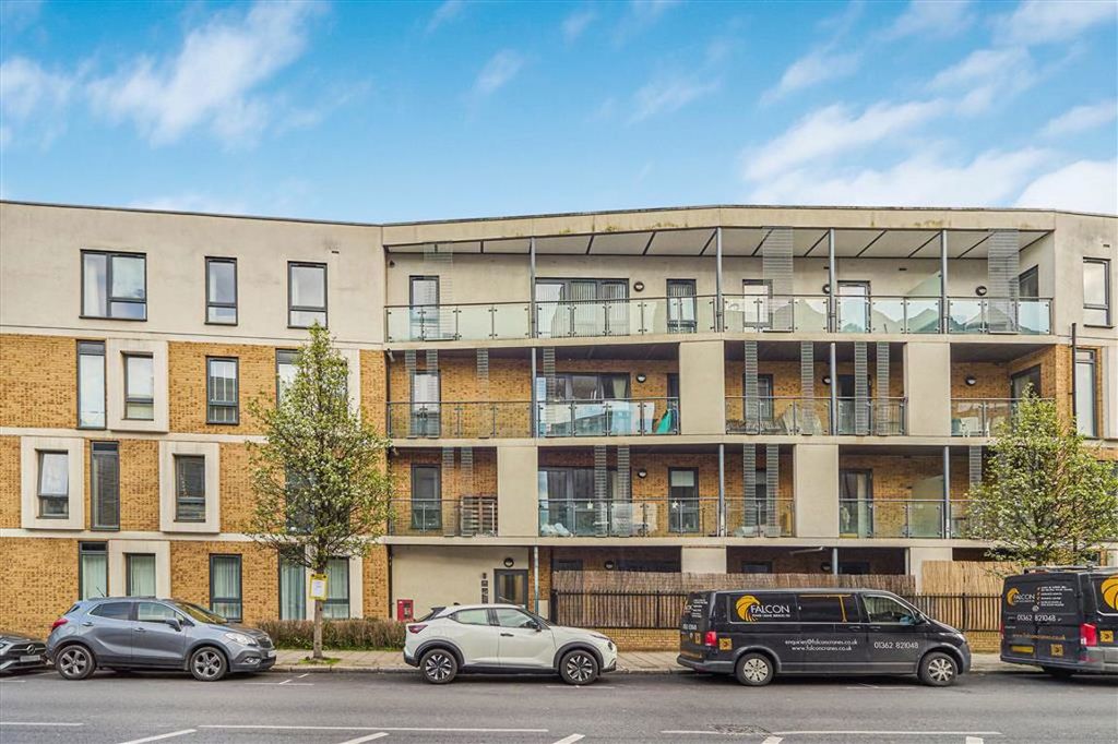 Property photo 1 of 6