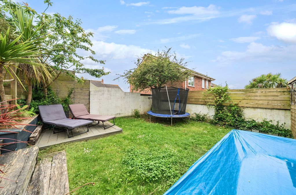 Property photo 3 of 18 1479460-17-6A33Fa...