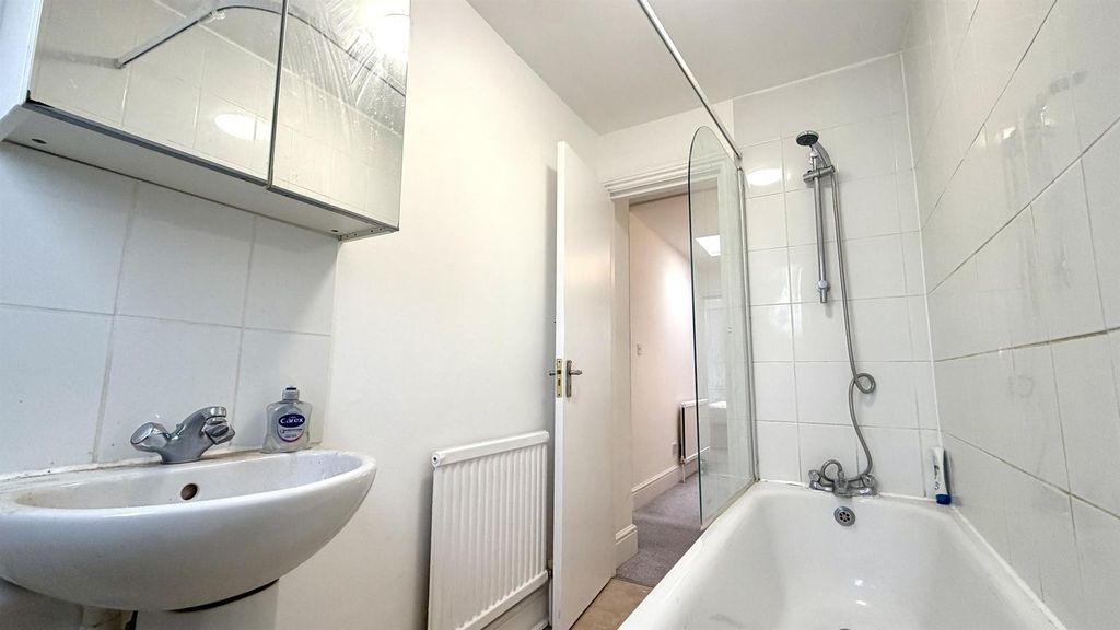 Property photo 2 of 20 695E91F8d63Be7dc0Aaa96F0_4Fb9cc62F96Bd3F216A41F7Aa