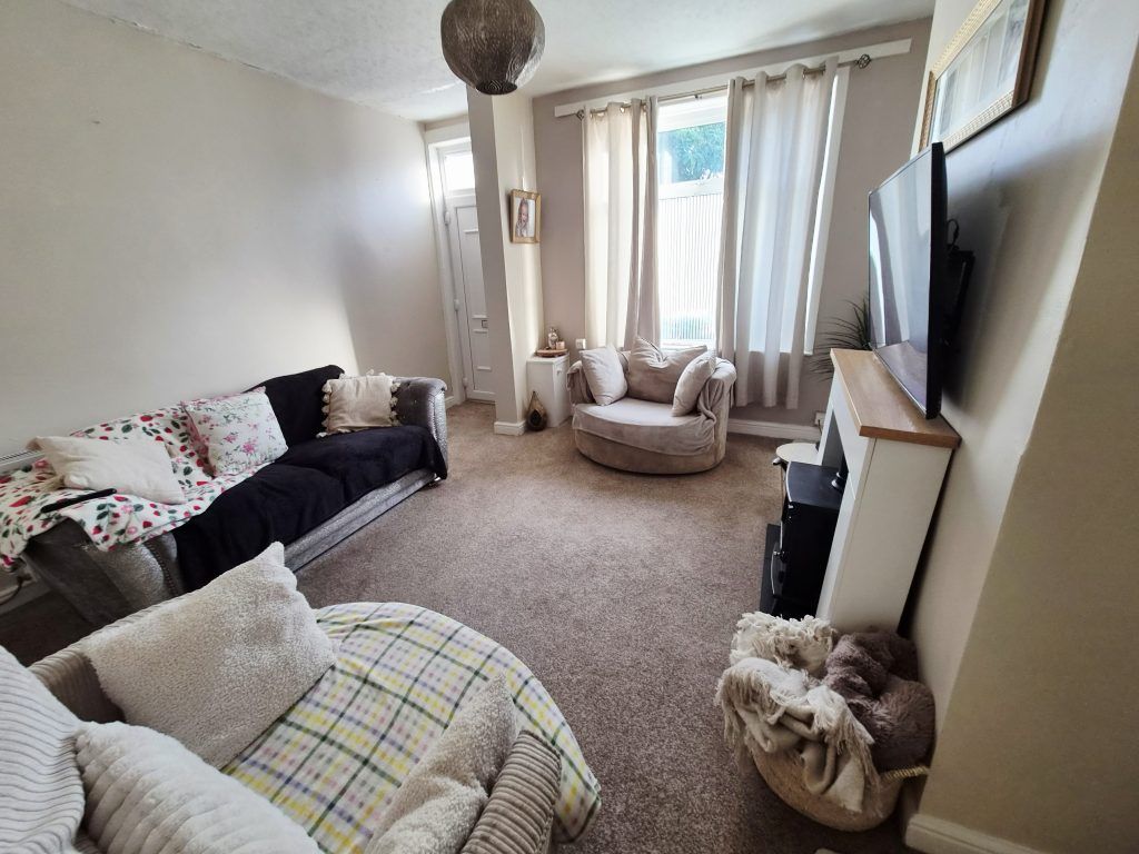 Property photo 2 of 7 20260801 193324