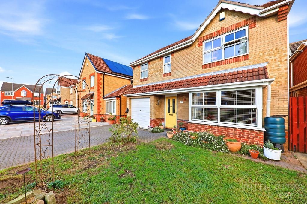 Property photo 3 of 32