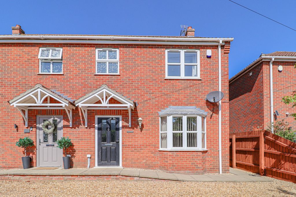 Property photo 1 of 16 5311651