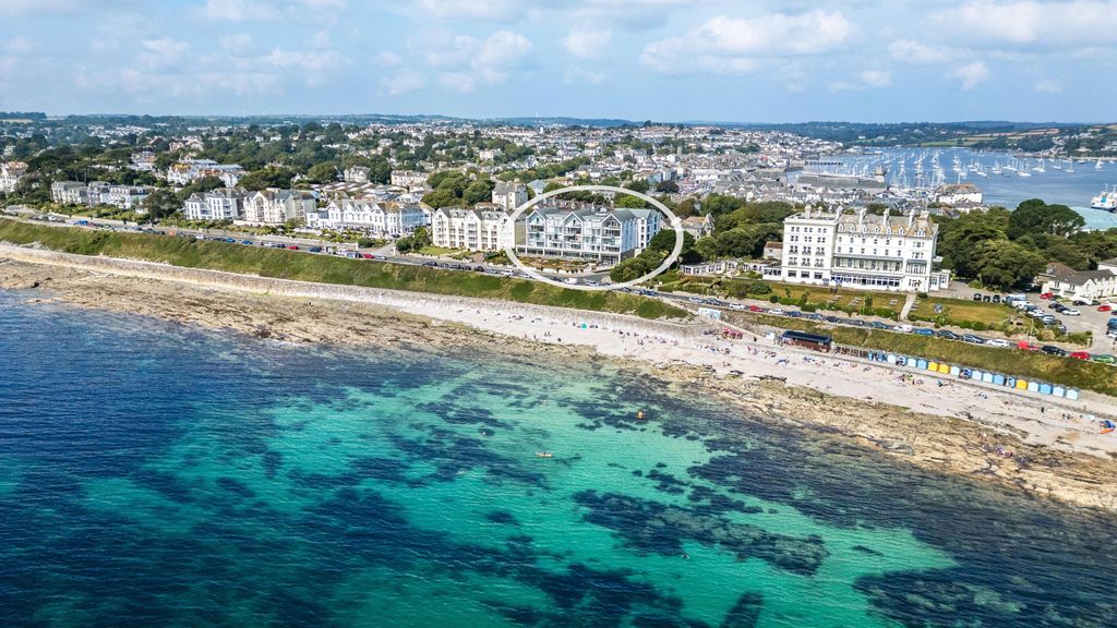 Property photo 3 of 12 Photo 3