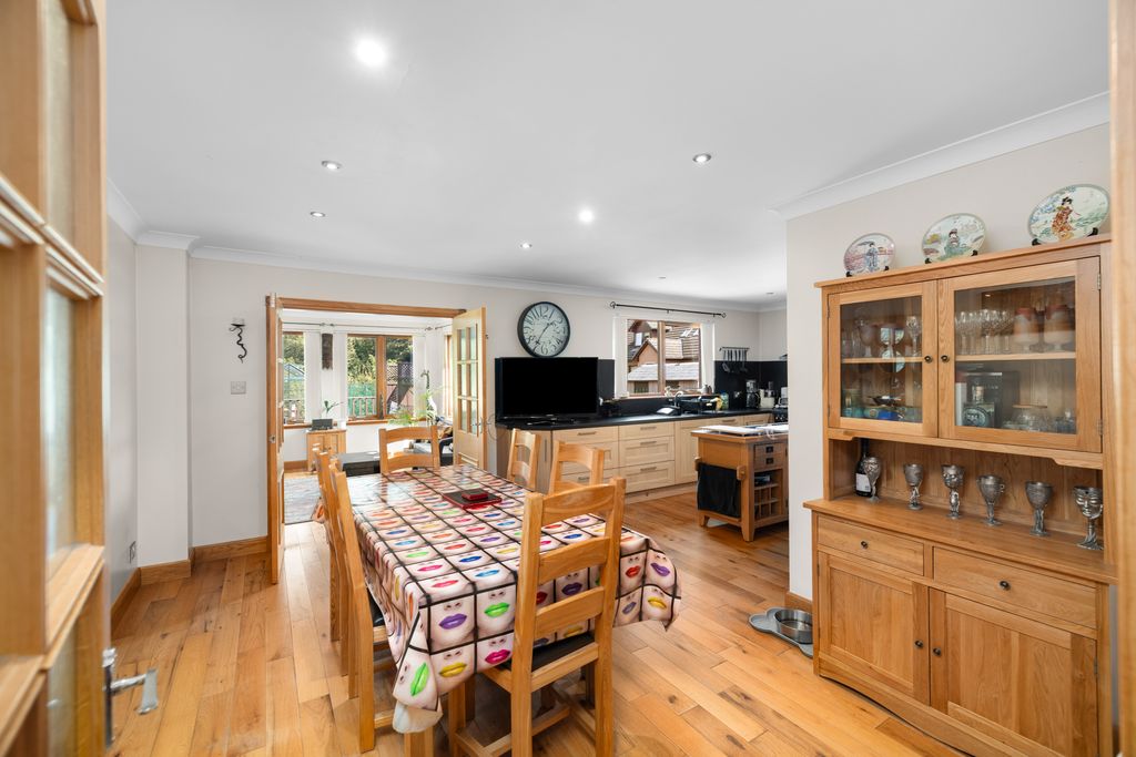 Property photo 2 of 31 Property Image 2