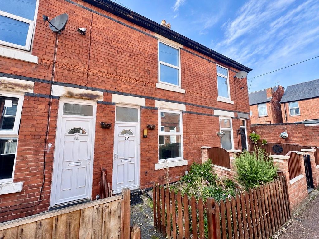 Property photo 1 of 12