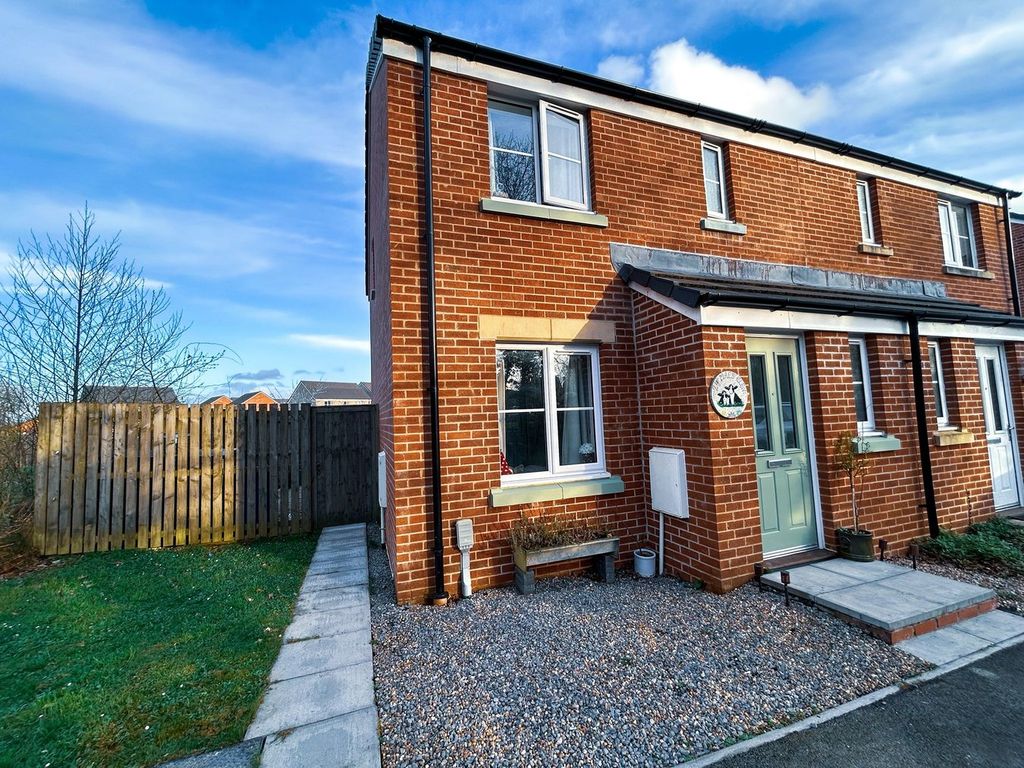 Property photo 1 of 21