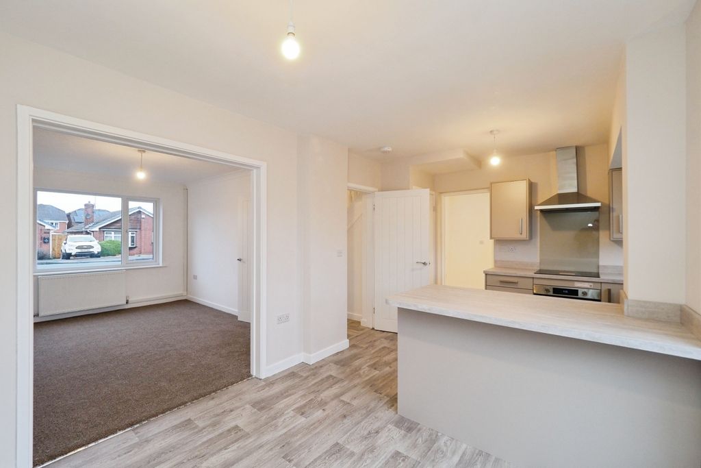 Property photo 3 of 20 Img_4075