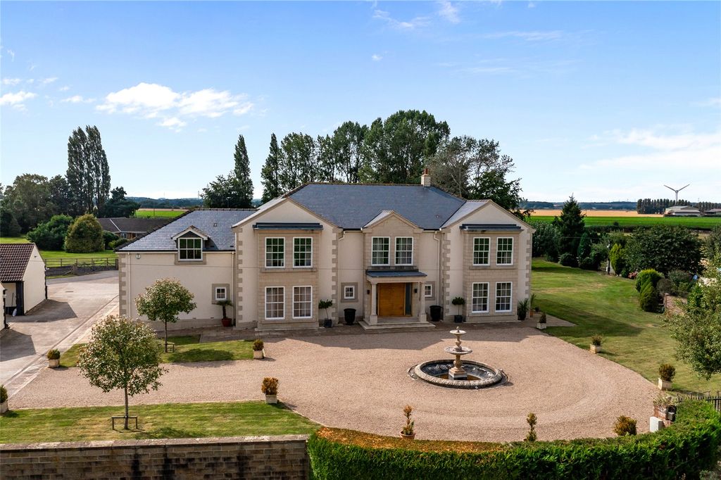 Property photo 1 of 41 Picture No. 04