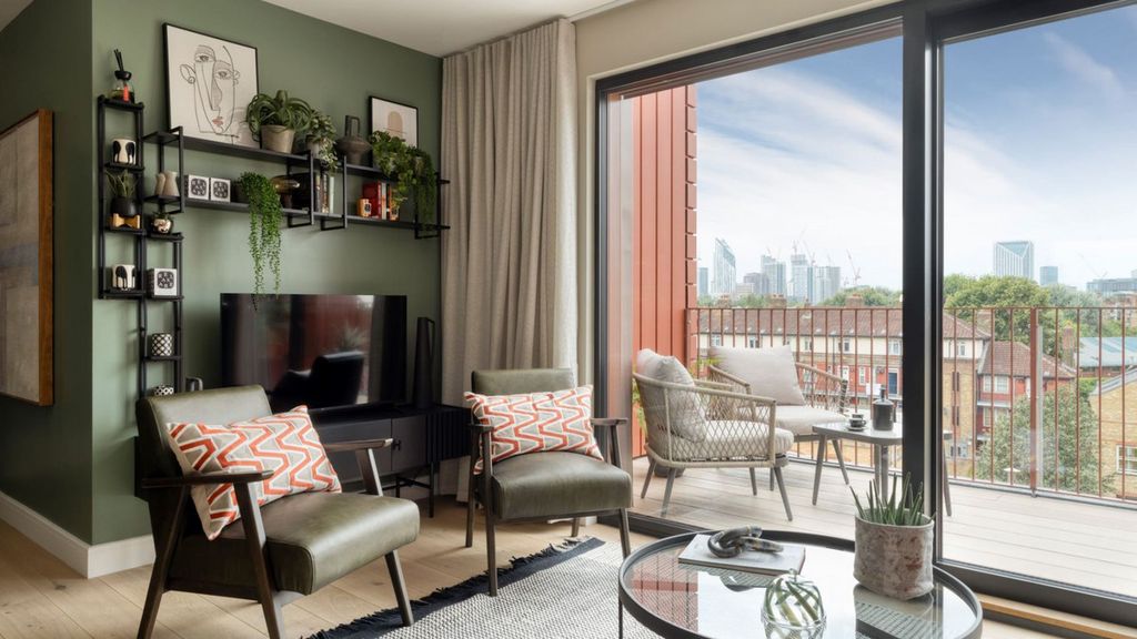 Property photo 3 of 13