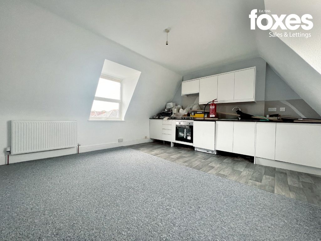 Property photo 2 of 8 2583532