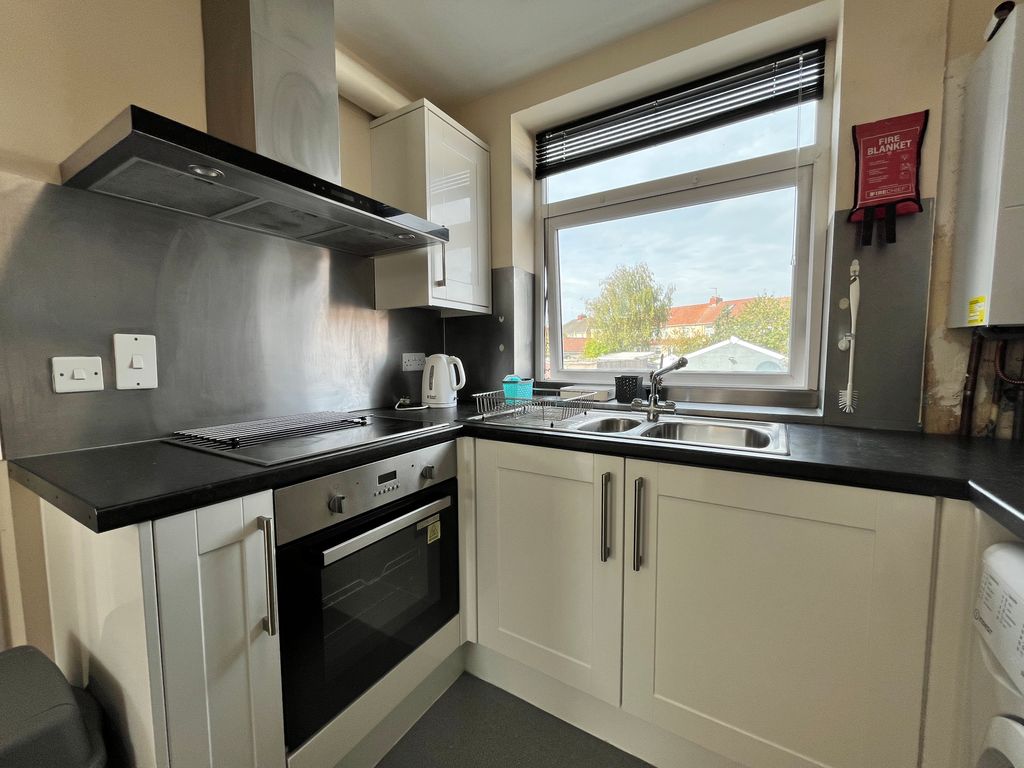 Property photo 3 of 14