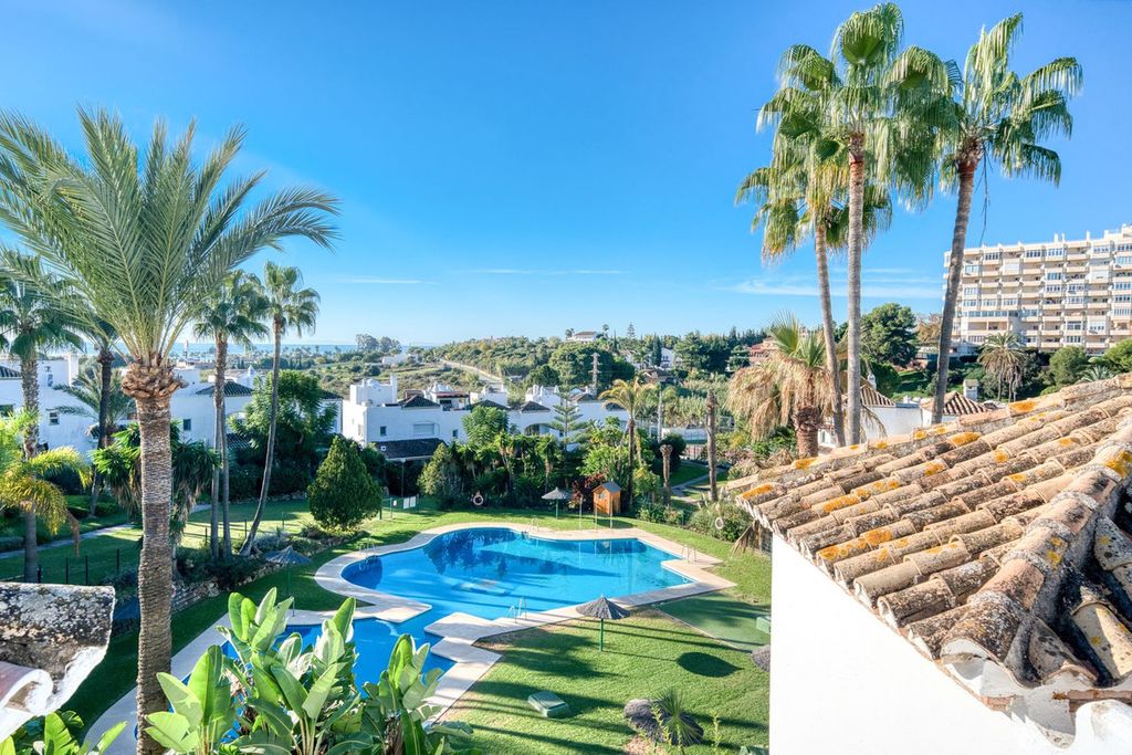 Property photo 3 of 35