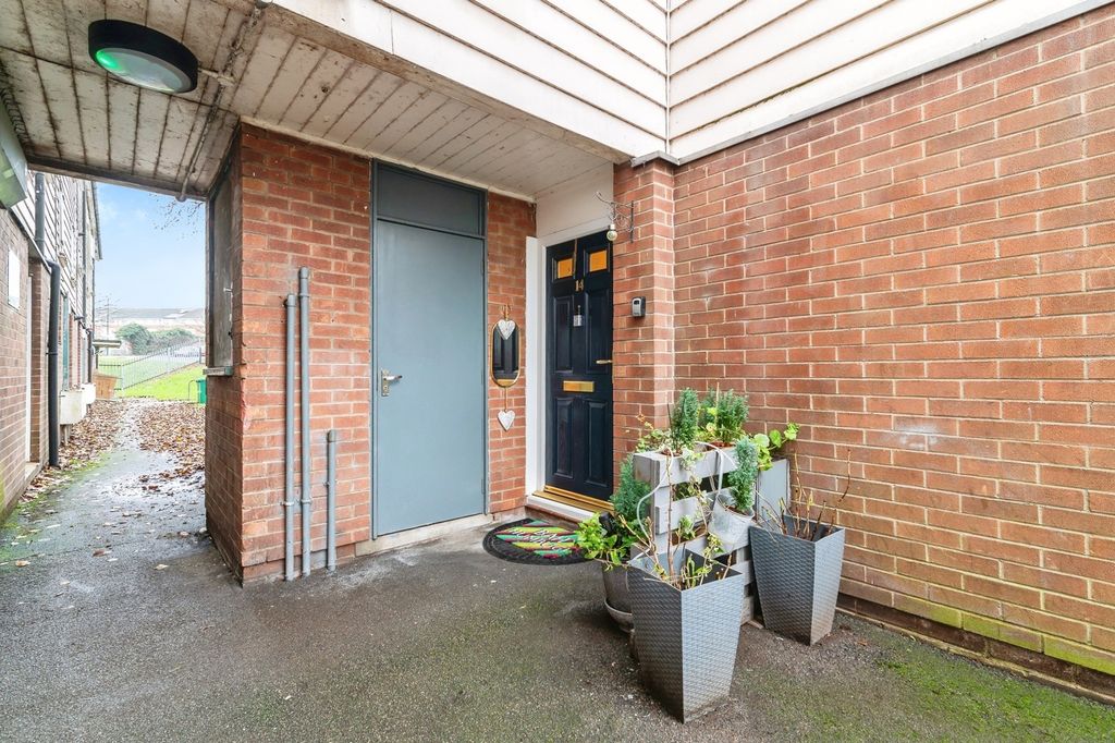 Property photo 1 of 13 Pbox-Img.Jpg