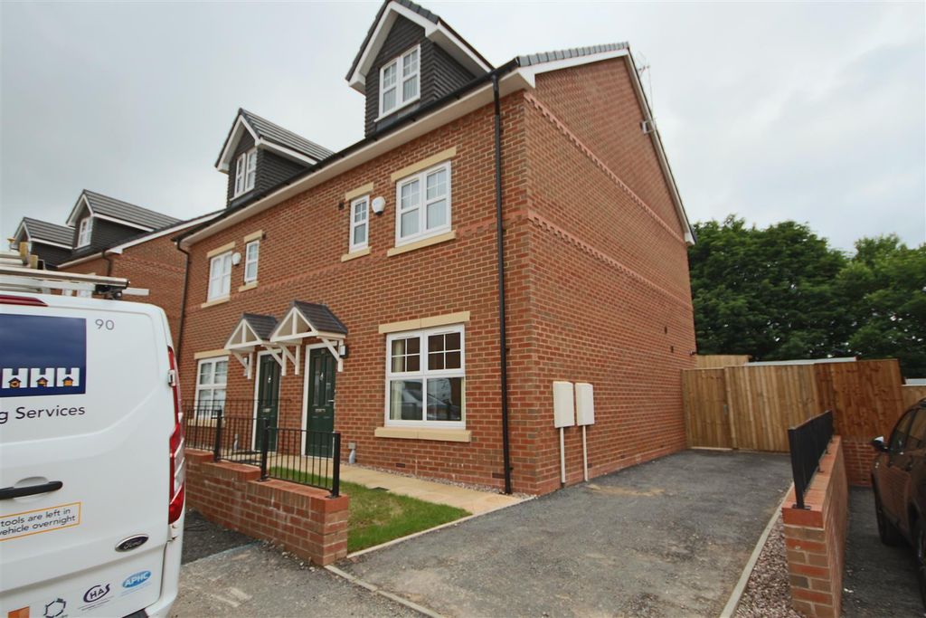 Property photo 3 of 21 3.Jpg