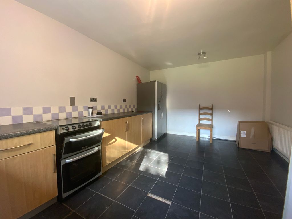 Property photo 2 of 11 Img_1001
