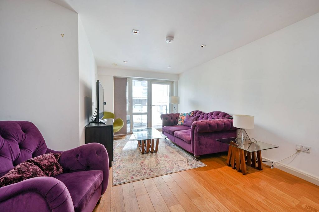 Property photo 2 of 10