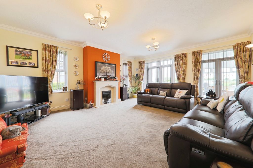 Property photo 3 of 31 4178549