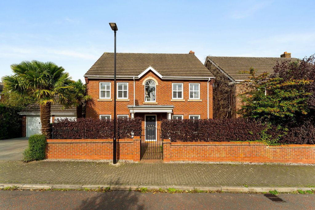Property photo 1 of 22