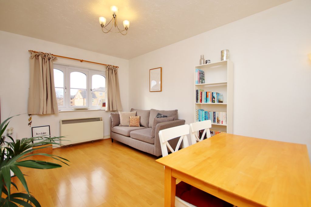 Property photo 2 of 7