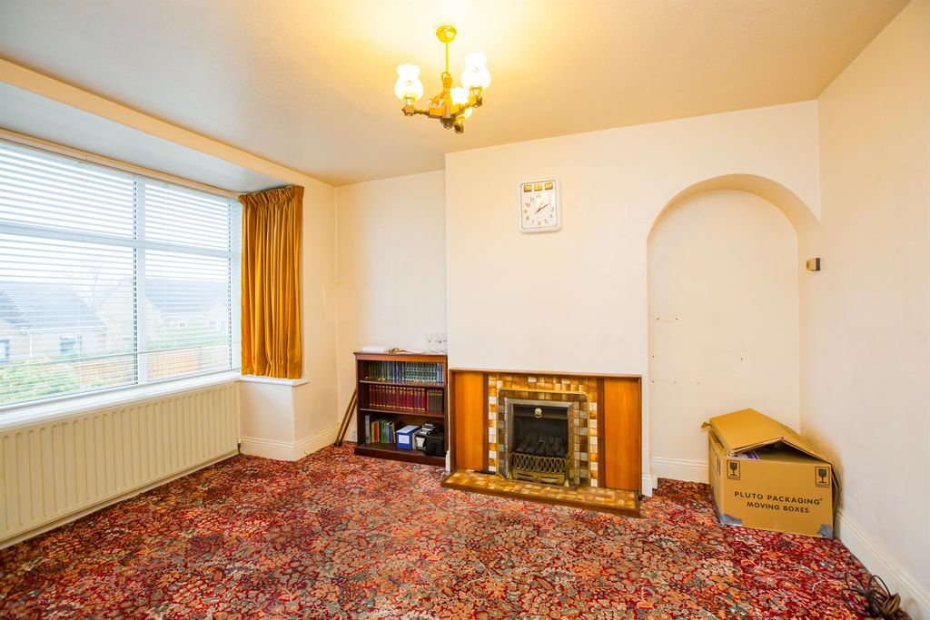 Property photo 2 of 21