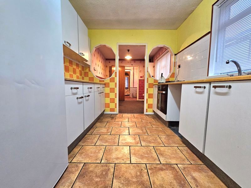 Property photo 3 of 7 Photo 4