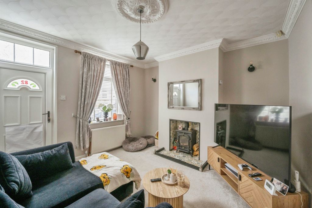Property photo 2 of 17