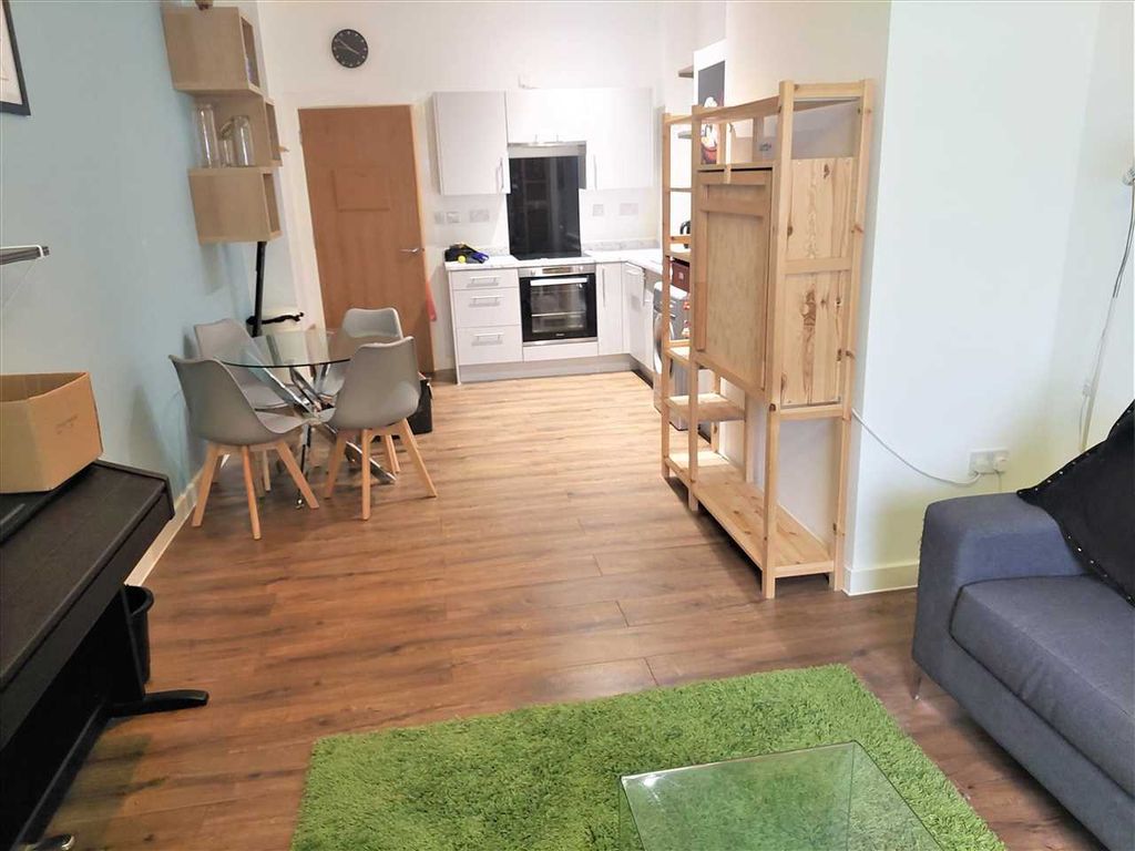 Property photo 2 of 12