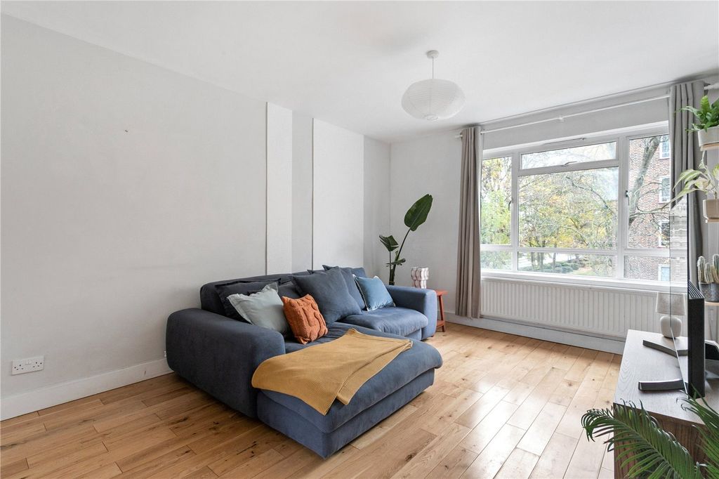 Property photo 2 of 12 Picture No. 13