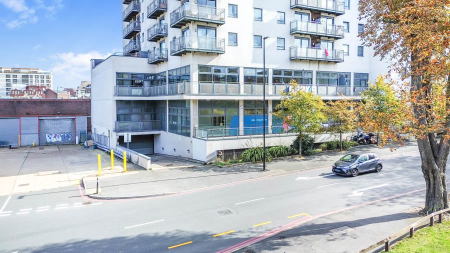 Property photo 2 of 16 Photo 25