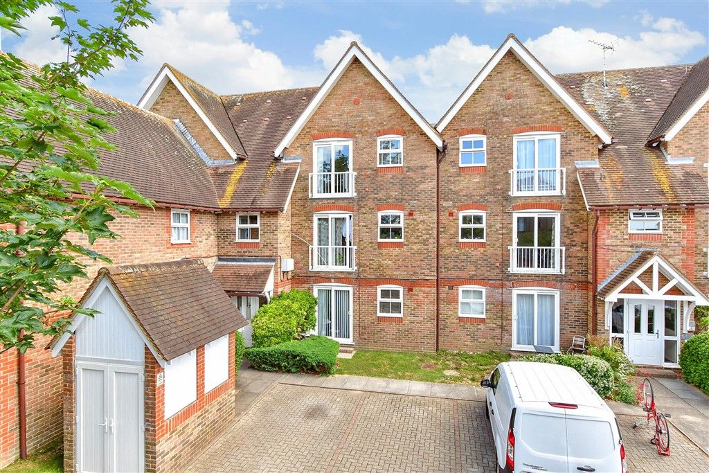 Property photo 2 of 10 External (Web)