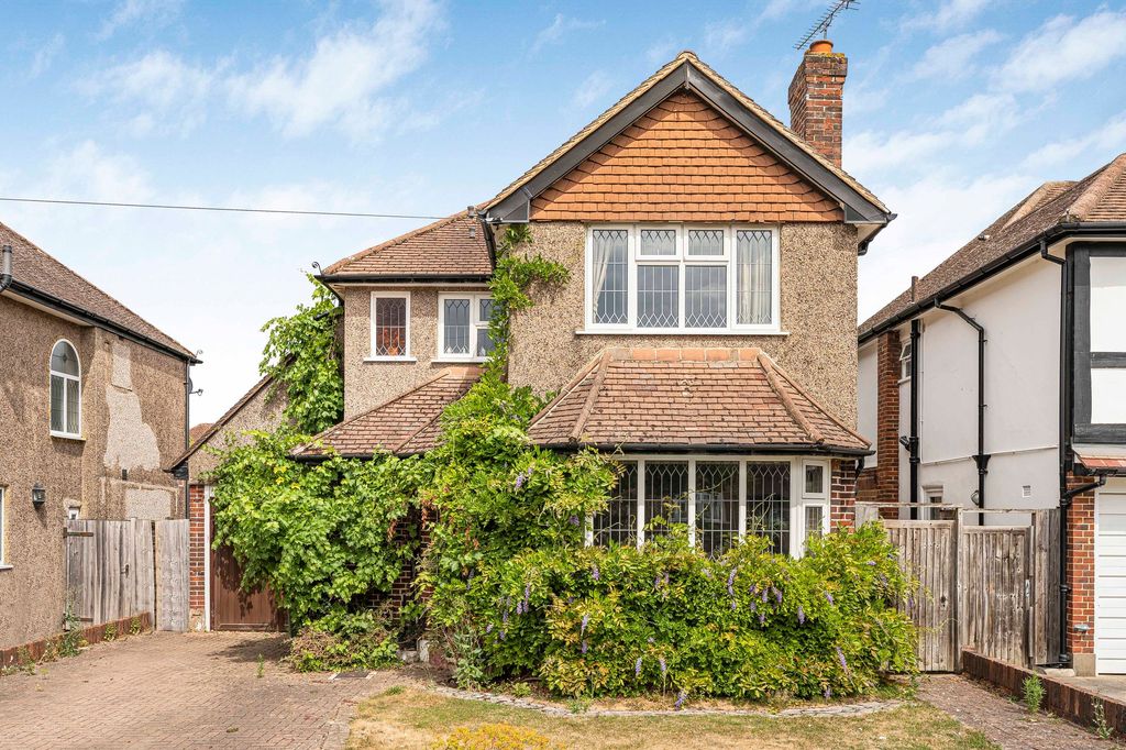 Property photo 1 of 17