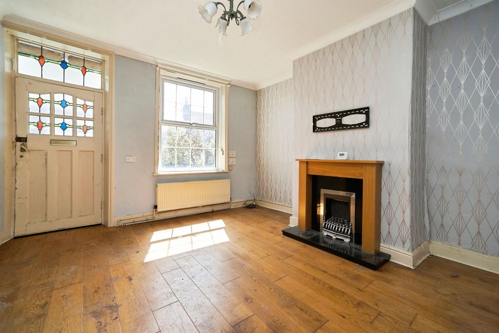 Property photo 3 of 16