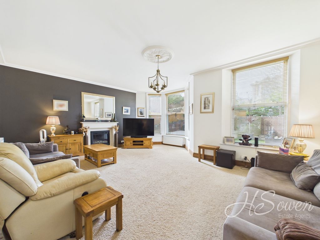 Property photo 2 of 29 Photo 20