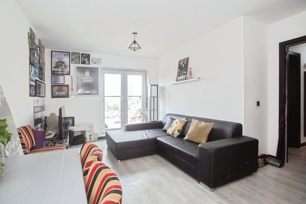 Property photo 2 of 13 Pbox-Img.Jpg