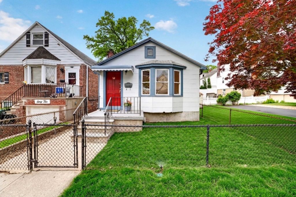 Property photo 1 of 29
