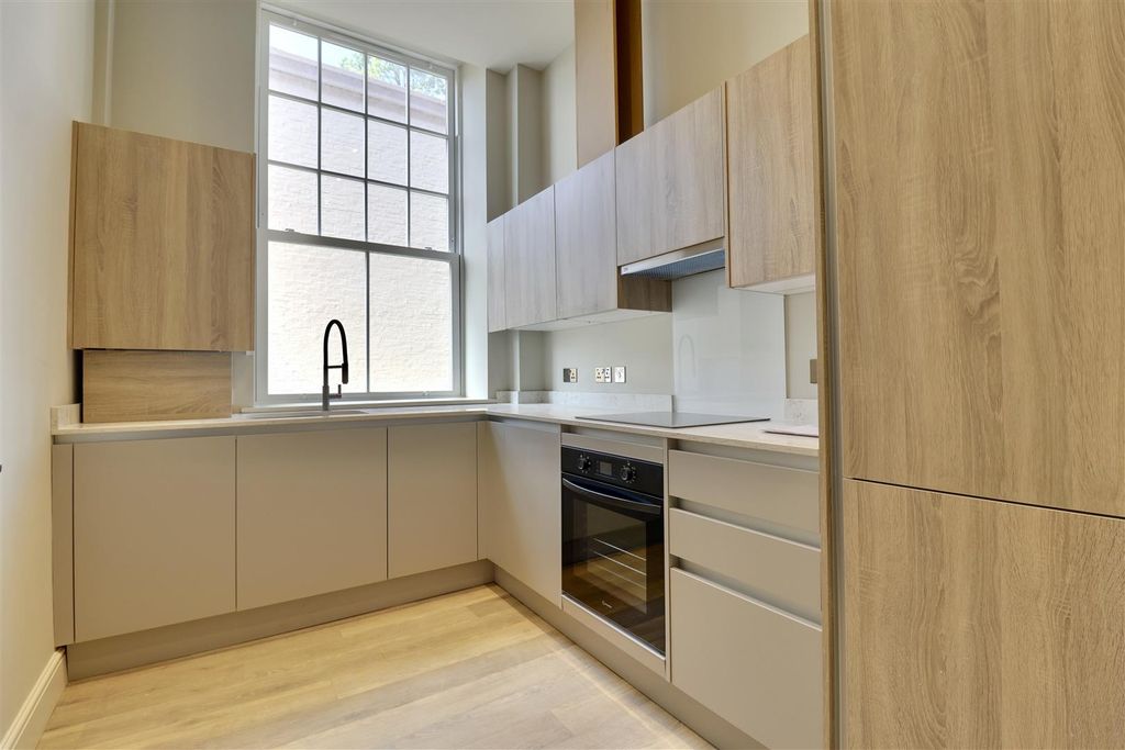 Property photo 1 of 7 2C0Bc874-C2B8-4Fd4-9A3F-Ccf881787Fba_1_201_A.Jpeg