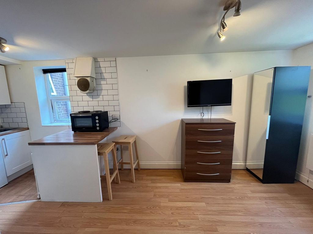 Property photo 2 of 5 Property