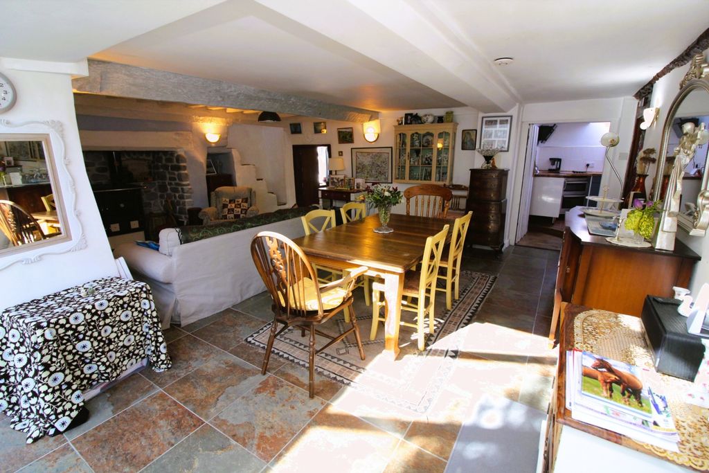 Property photo 2 of 44 Img_3954