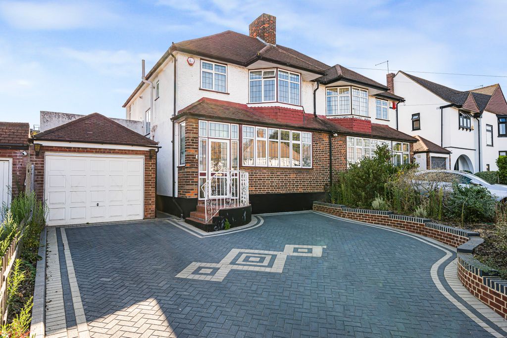 Property photo 1 of 24 Frontage