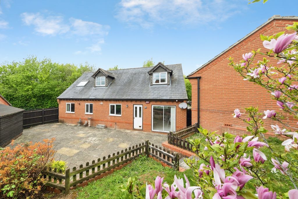 Property photo 2 of 15