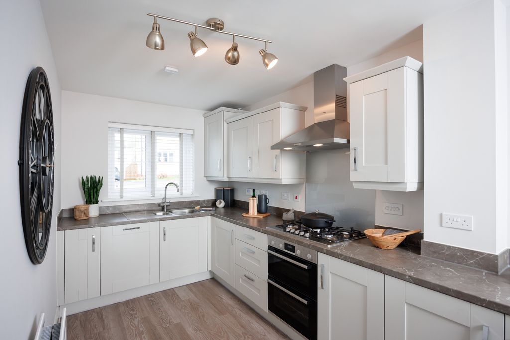 Property photo 3 of 11 B-Vdsw-Nort-Elm-115-Kitchen3