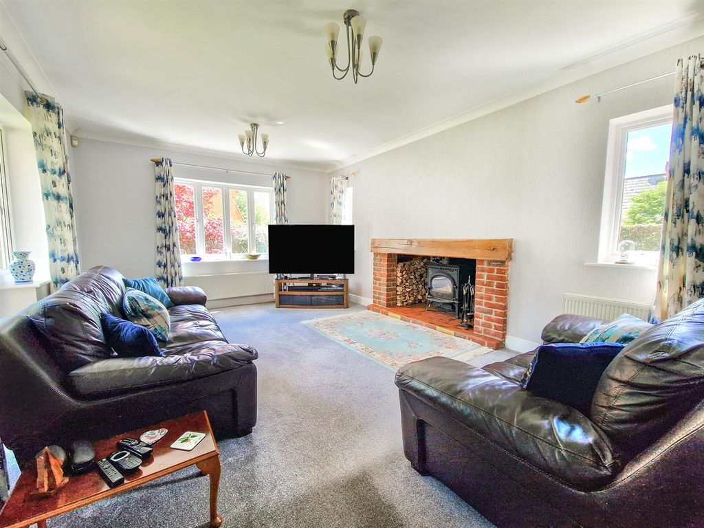 Property photo 2 of 29 Living Room