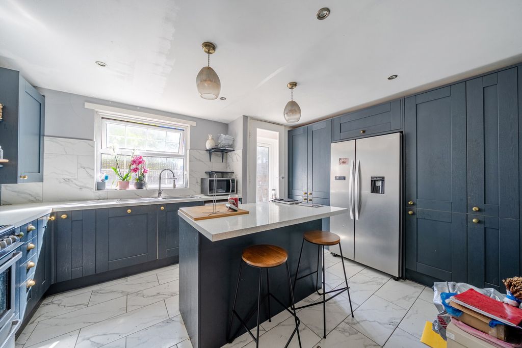 Property photo 1 of 16 Kitchen