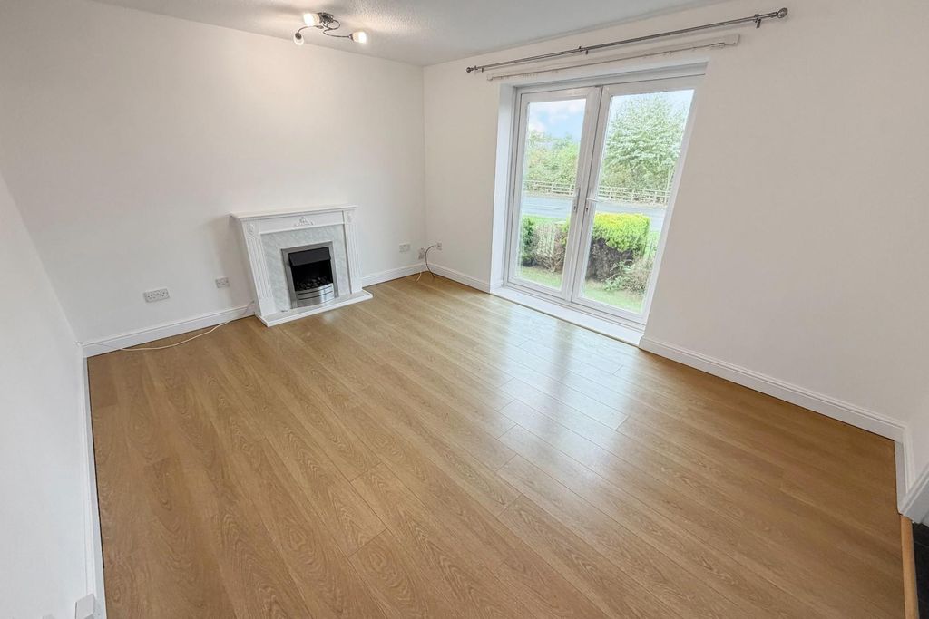 Property photo 2 of 12 2.Jpg