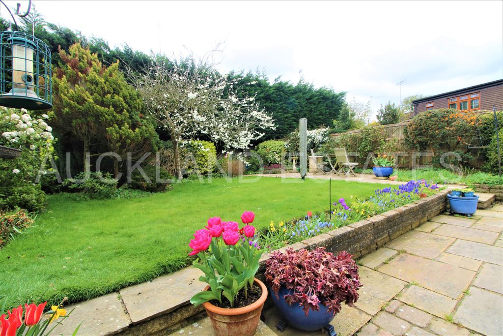 Property photo 3 of 14